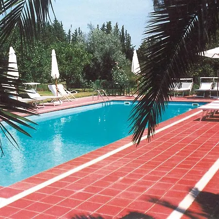 Sleeps 4 Pool Wifi T763653 * Marconia