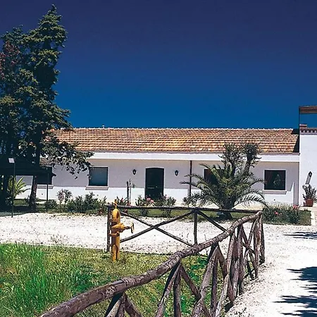 Sleeps 4 Pool Wifi T763653 Marconia