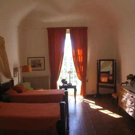 Sleeps 4 Pool Wifi T763653 * Marconia
